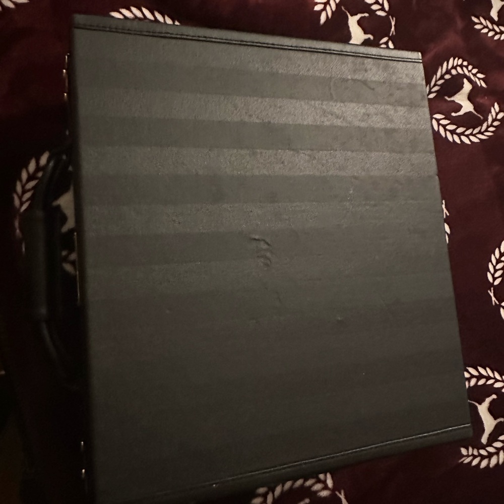 Display trunk (opens) - Picture 7 of 7